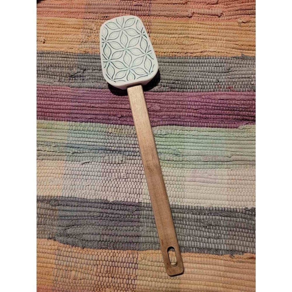 Blue Design Silicone Scraper